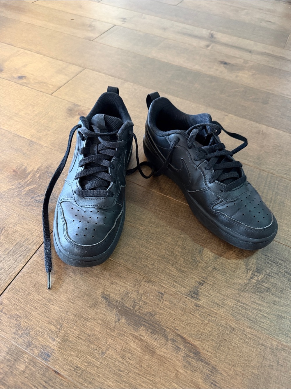 Nike Boy’s Black Low-Top Leather Sneakers